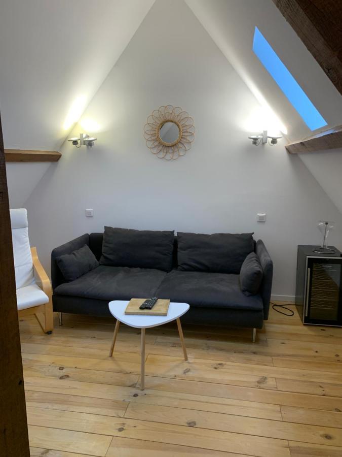 Le Jeanne D'arc - Meubles Apartment