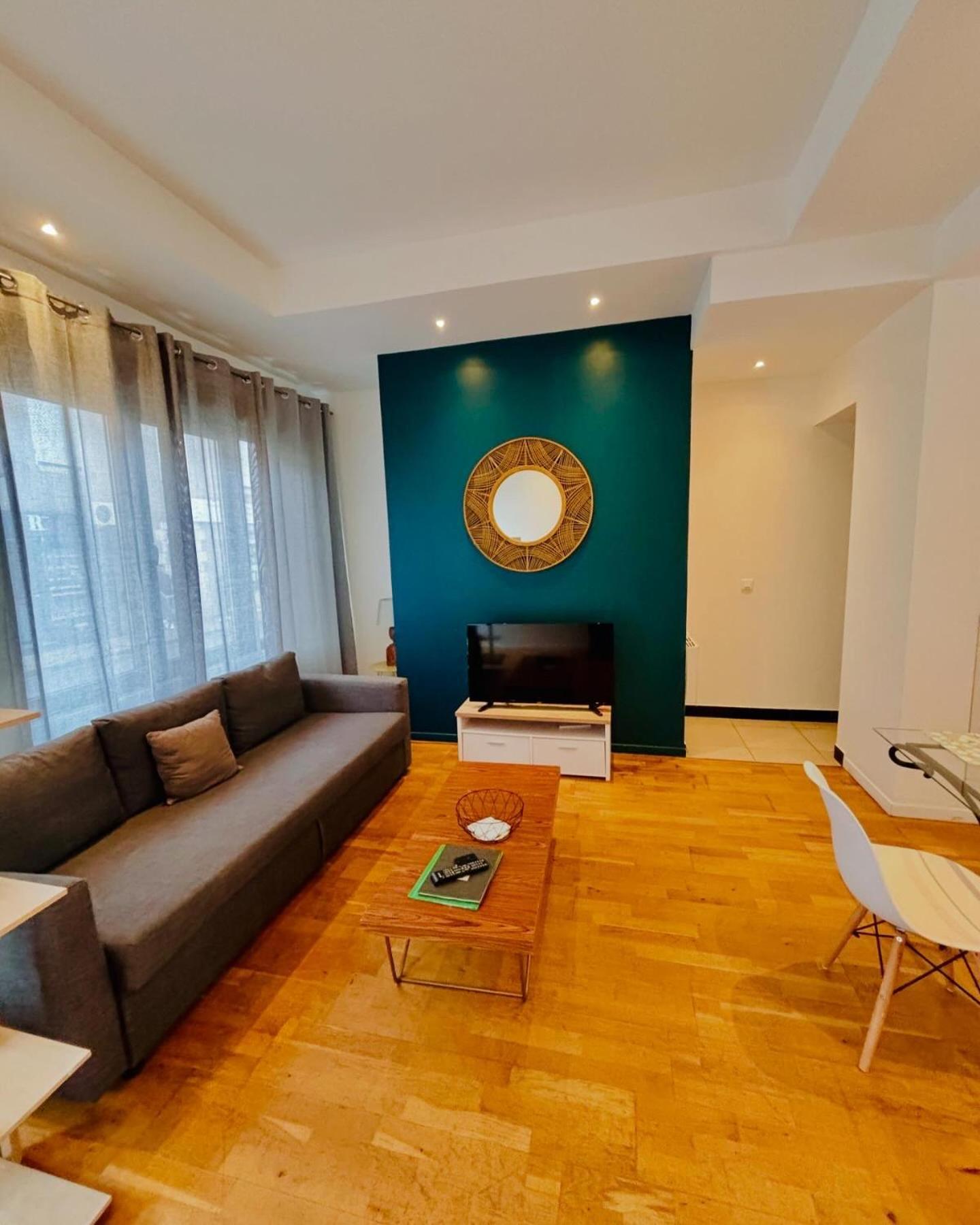Le Jeanne D'arc - Meubles Apartment *