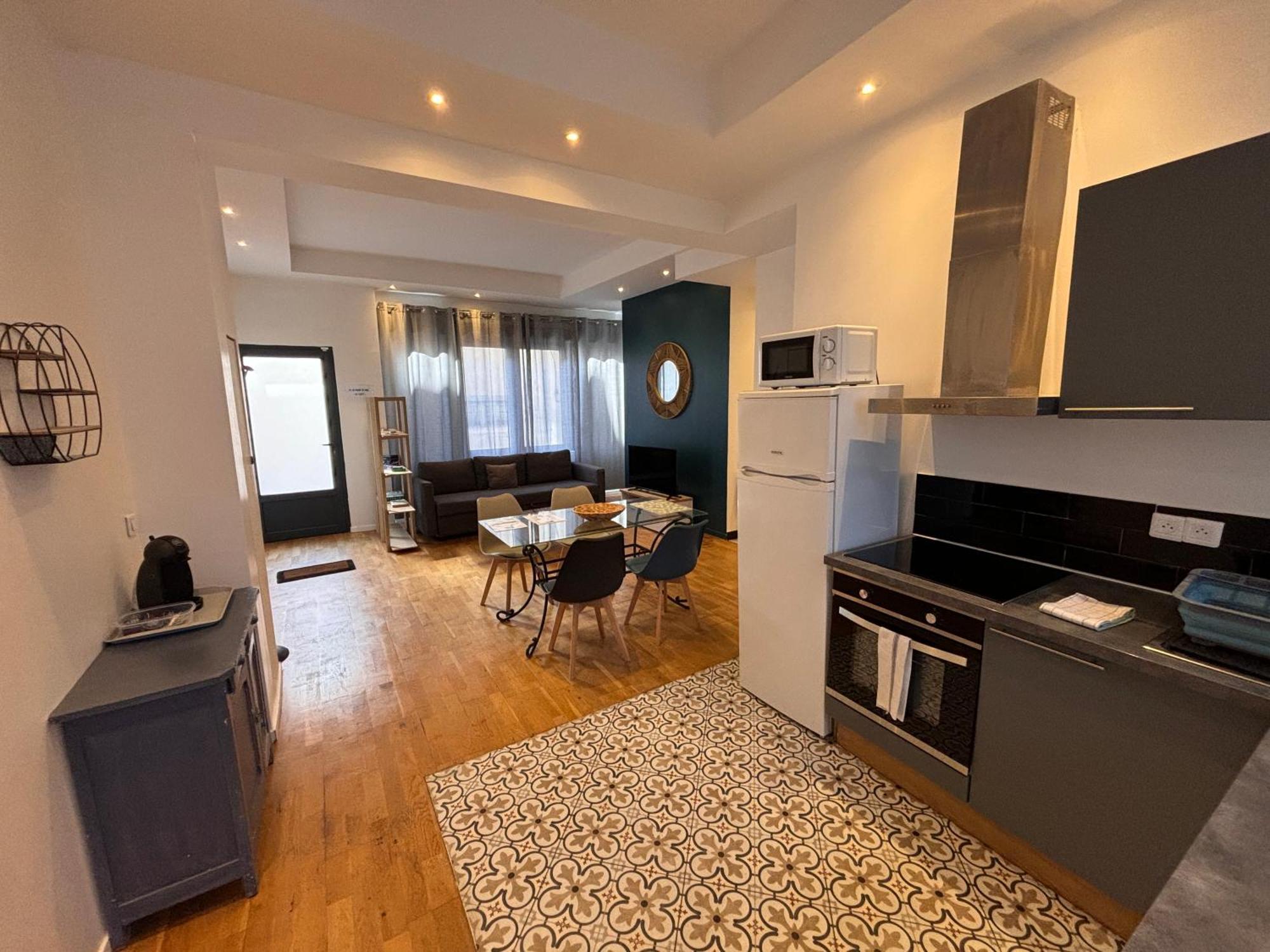 Appartement Le Jeanne D'arc - Meubles *